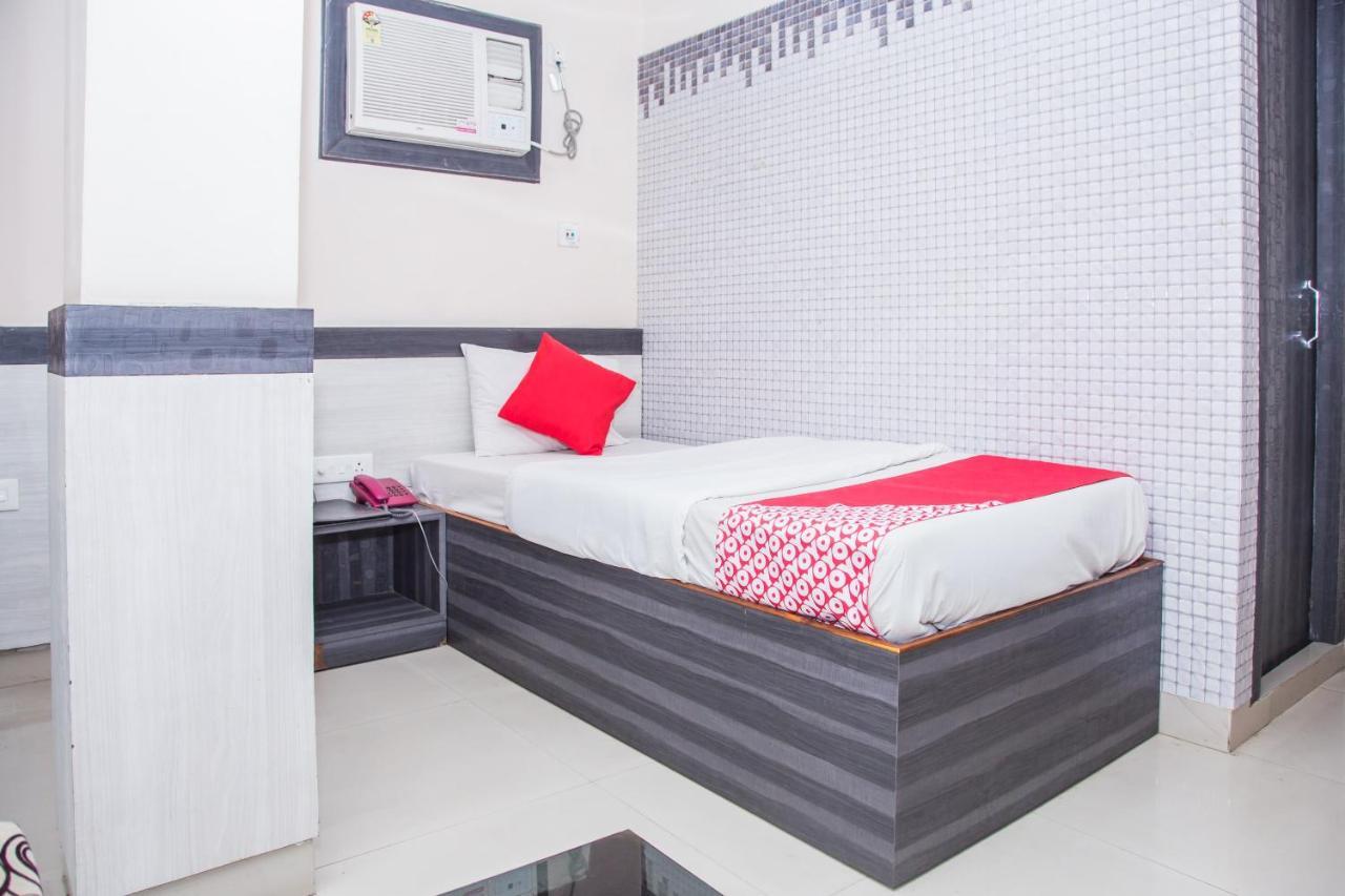 Oyo Hotel Executive Inn Agartala Exterior photo